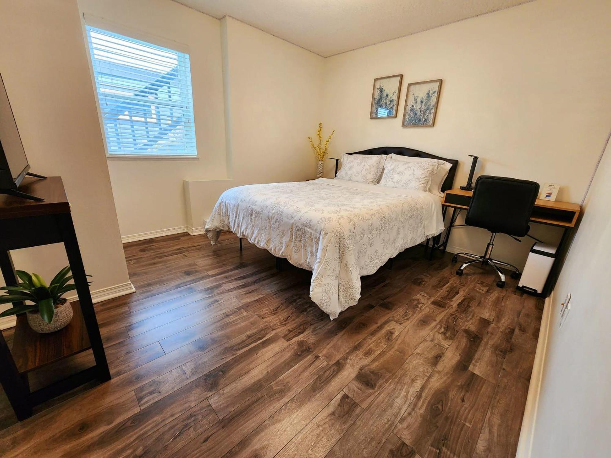 Adorable 1- Bedroom Suite In Langford Victoria Exterior photo